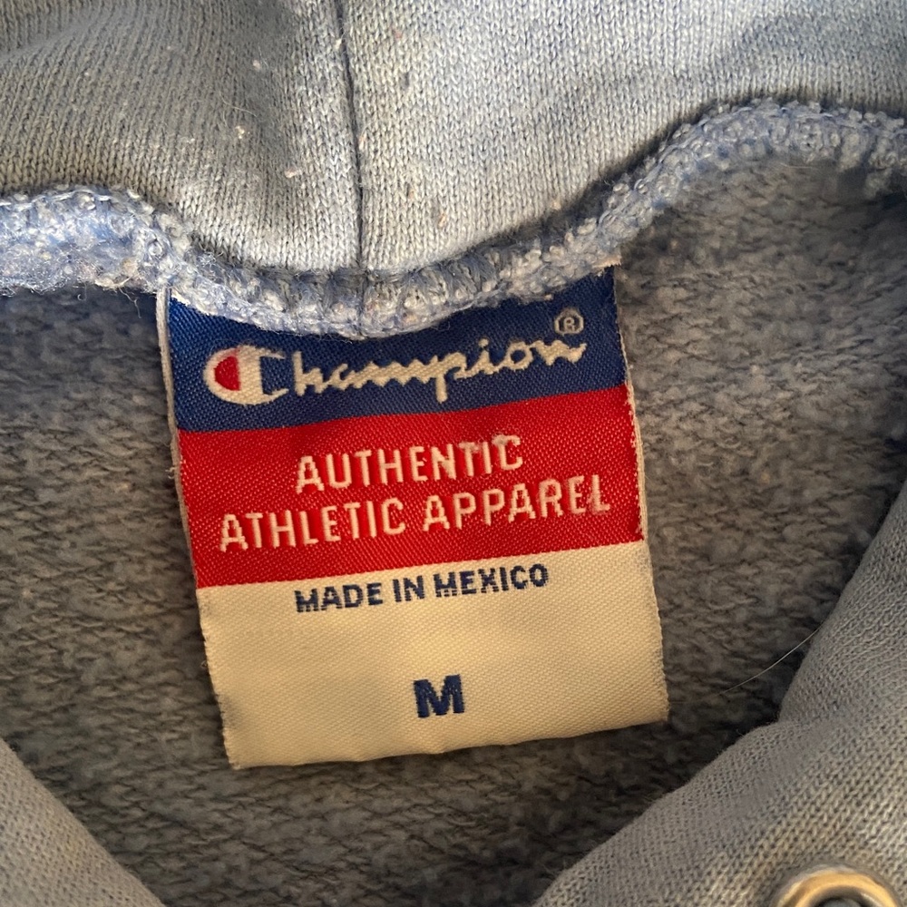 ☀️ Champion Light Blue Sonoma State University Sweater - Picture 2 of 2